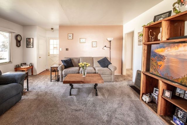 4403 Shadeway Road, Lakewood