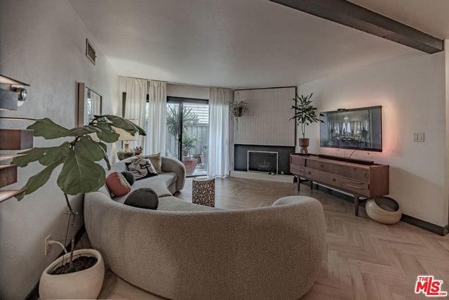 15511 Sherman Way # 40, Van Nuys
