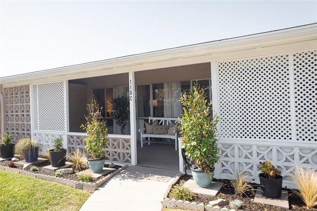 1571 Golden Rain #118c (m5), Seal Beach