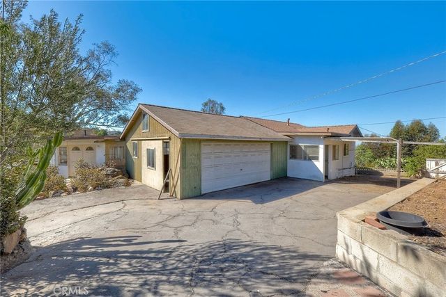 9377 Crest, Spring Valley
