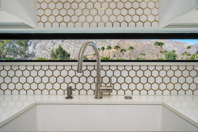 255 S Avenida Caballeros # 322, Palm Springs