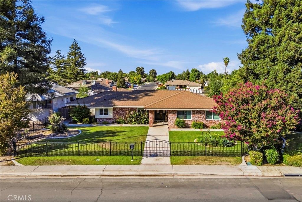 7412 Olive Drive, Bakersfield