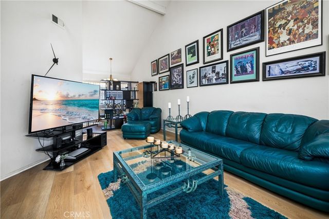 515 E Hazel # 6, Inglewood