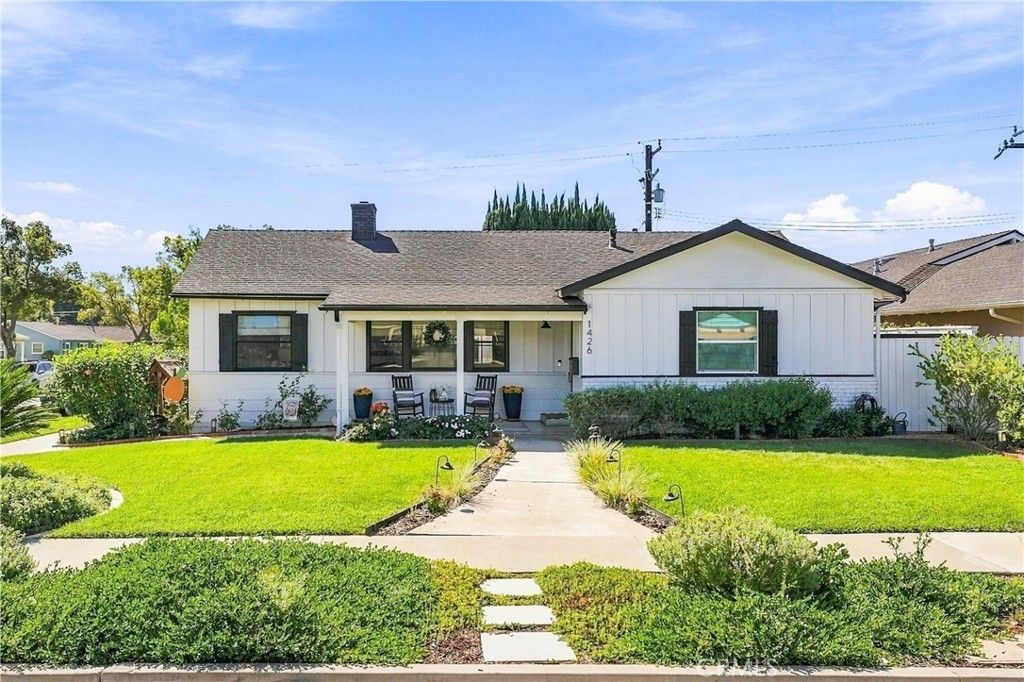 1426 E Sycamore, Orange