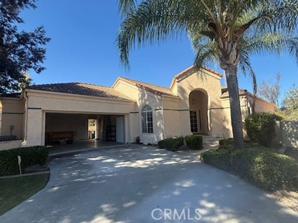 45111 Putting Green Court, Temecula
