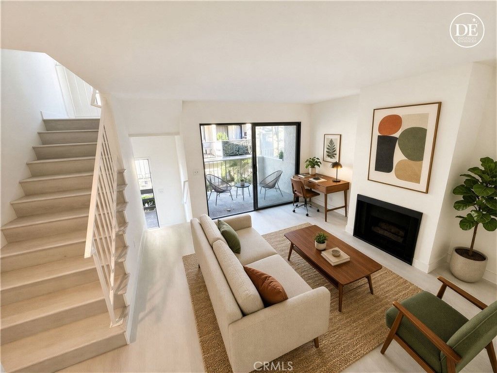 9140 Burnet, North Hills