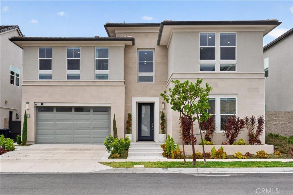 111 Hill, Lake Forest