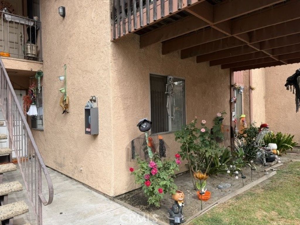 5905 Rosemead # 10, Pico Rivera