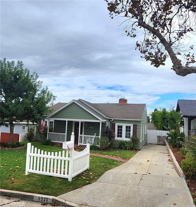 5523 Acacia, Whittier