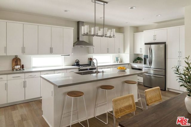 1120 1/2 N Avenue 56, Los Angeles