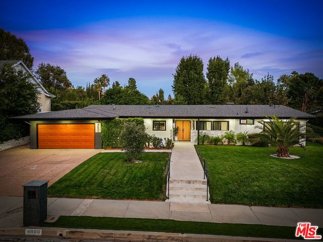 4600 El Caballero Drive, Tarzana