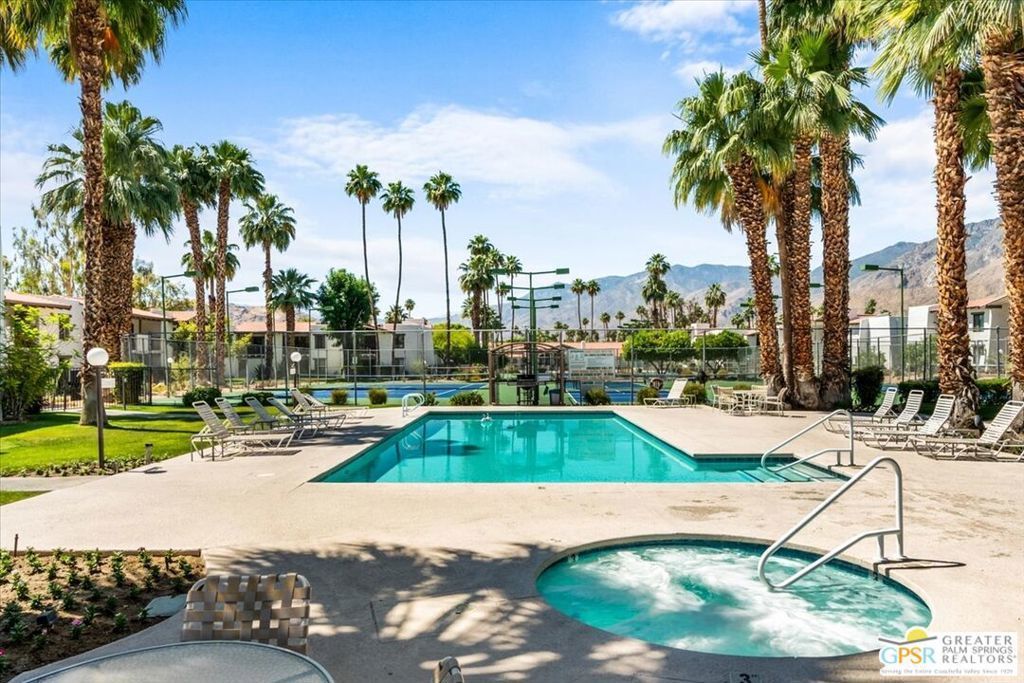 1050 E Ramon Road # 34, Palm Springs