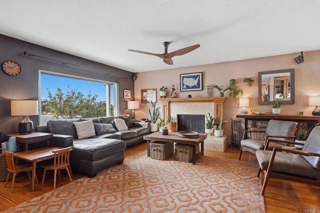 320 Apollo Drive, Vista