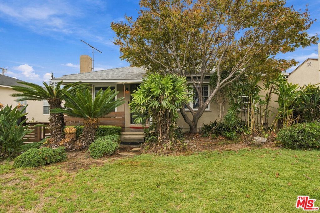 1833 Armacost Avenue, Los Angeles