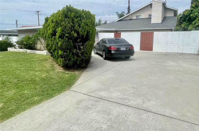 829 West Bagnall Street, Glendora