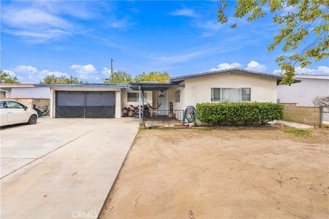 1021 W Avenue J13, Lancaster