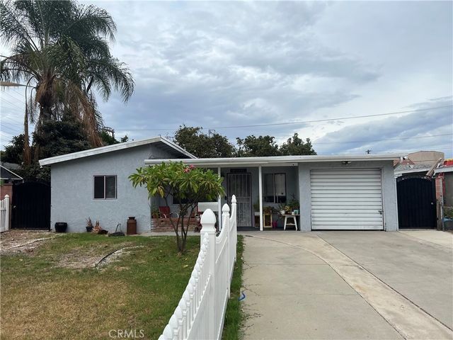 305 E Valencia, Fullerton