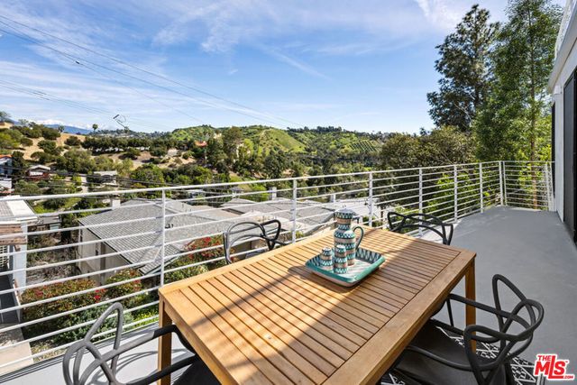 4683 Glenalbyn Drive, Los Angeles