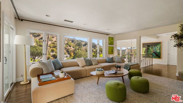 1759 N Beverly Drive, Beverly Hills