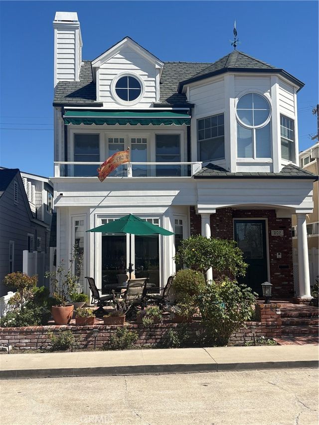 302 Ruby Avenue, Newport Beach