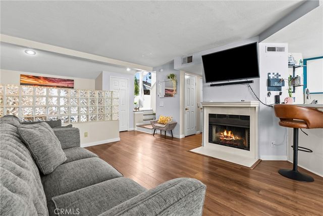 9915 Variel Avenue # 22, Chatsworth