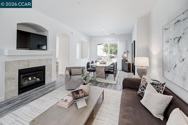 2883 Saklan Indian Dr, Walnut Creek
