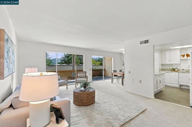 1901 Golden Rain Rd # 4, Walnut Creek