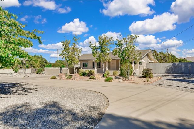 9037 5th, Hesperia