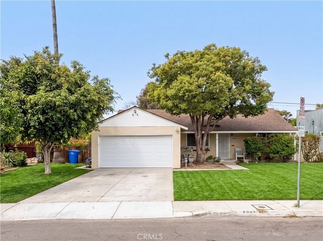 8801 Kittyhawk, Los Angeles