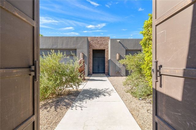 2600 E Vincentia, Palm Springs