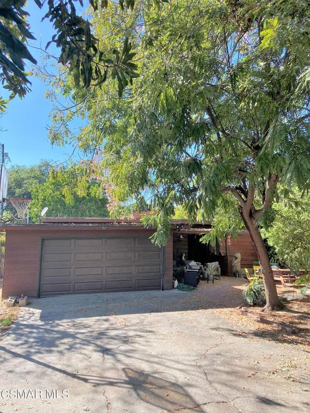 7927 Paso Robles Avenue, Van Nuys