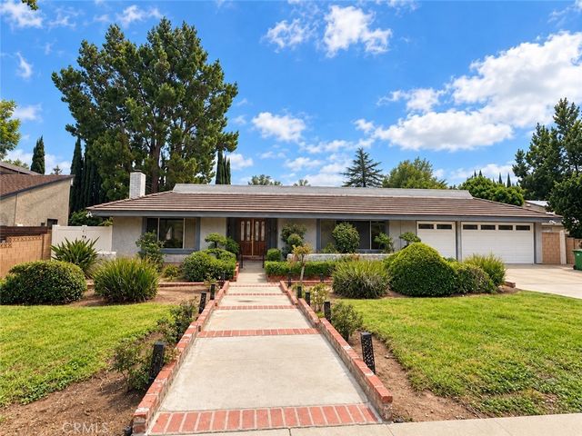 19518 Nashville, Porter Ranch