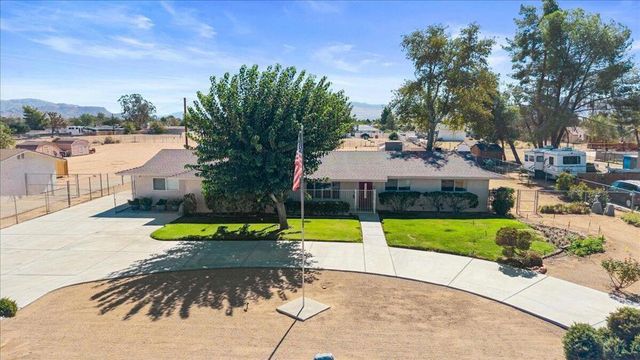 14151 Hopi Road, Apple Valley