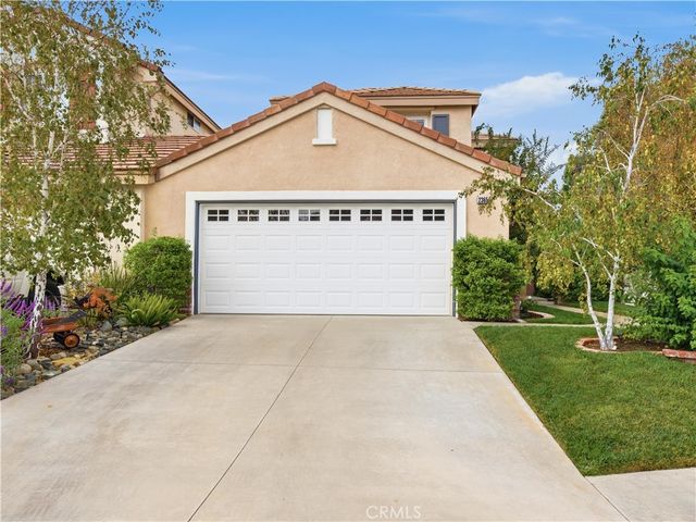 23653 Silverhawk, Valencia