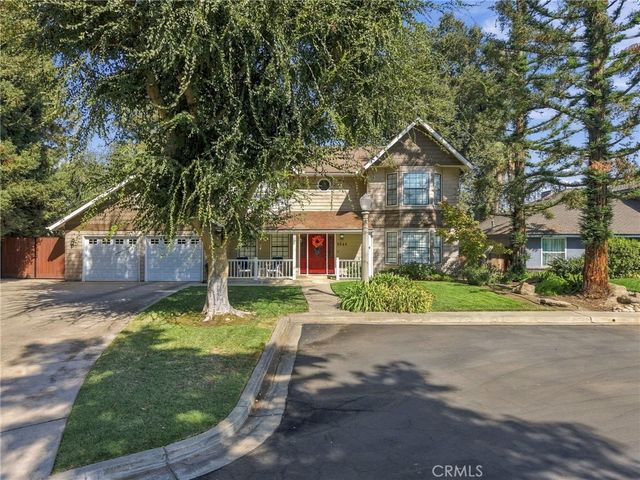 5644 W Walnut Avenue, Visalia