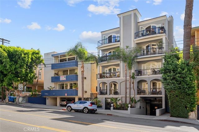 11952 Montana Ave, #203, Los Angeles
