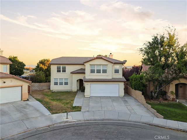 1222 Valiant Street, Lancaster