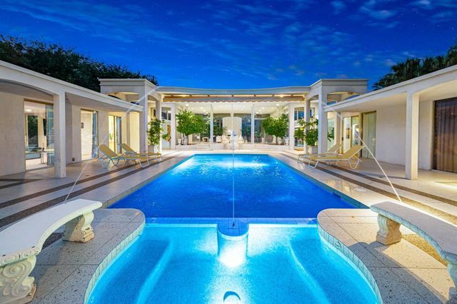 690 W Stevens Road, Palm Springs