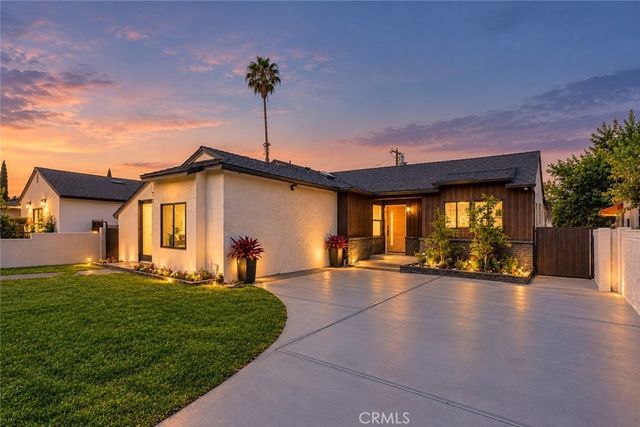 6853 Willis Avenue, Van Nuys