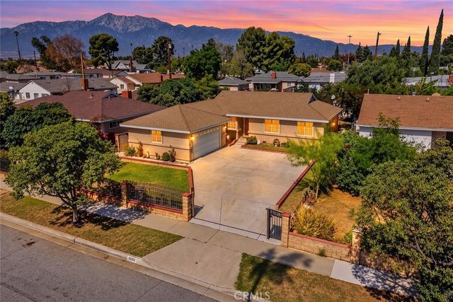 16582 Barbee, Fontana