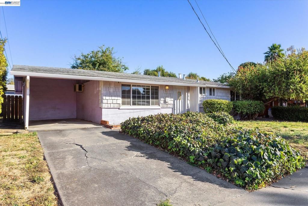 3042 Chrisland Ct, Concord