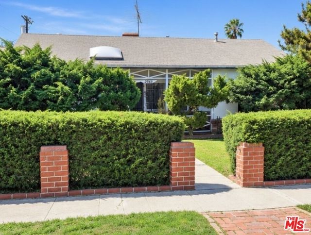 2963 Kelton Avenue, Los Angeles