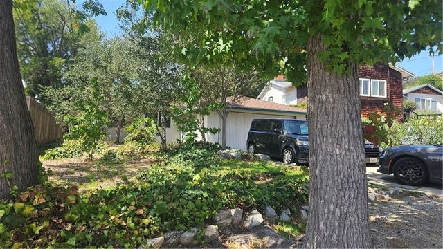 5161 Finehill, La Crescenta