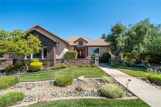 863 Santa Cruz Drive, Redding