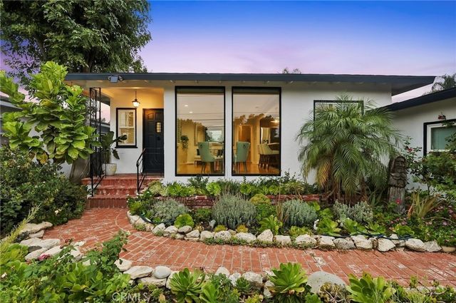 211 N Western Avenue, San Pedro