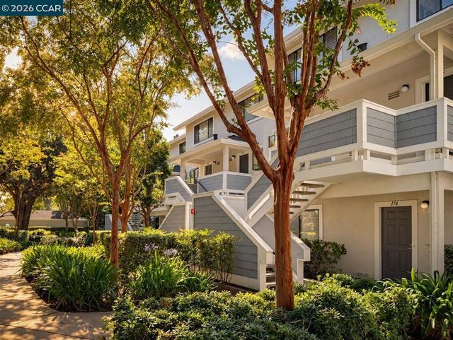 2596 Oak Rd # 275, Walnut Creek
