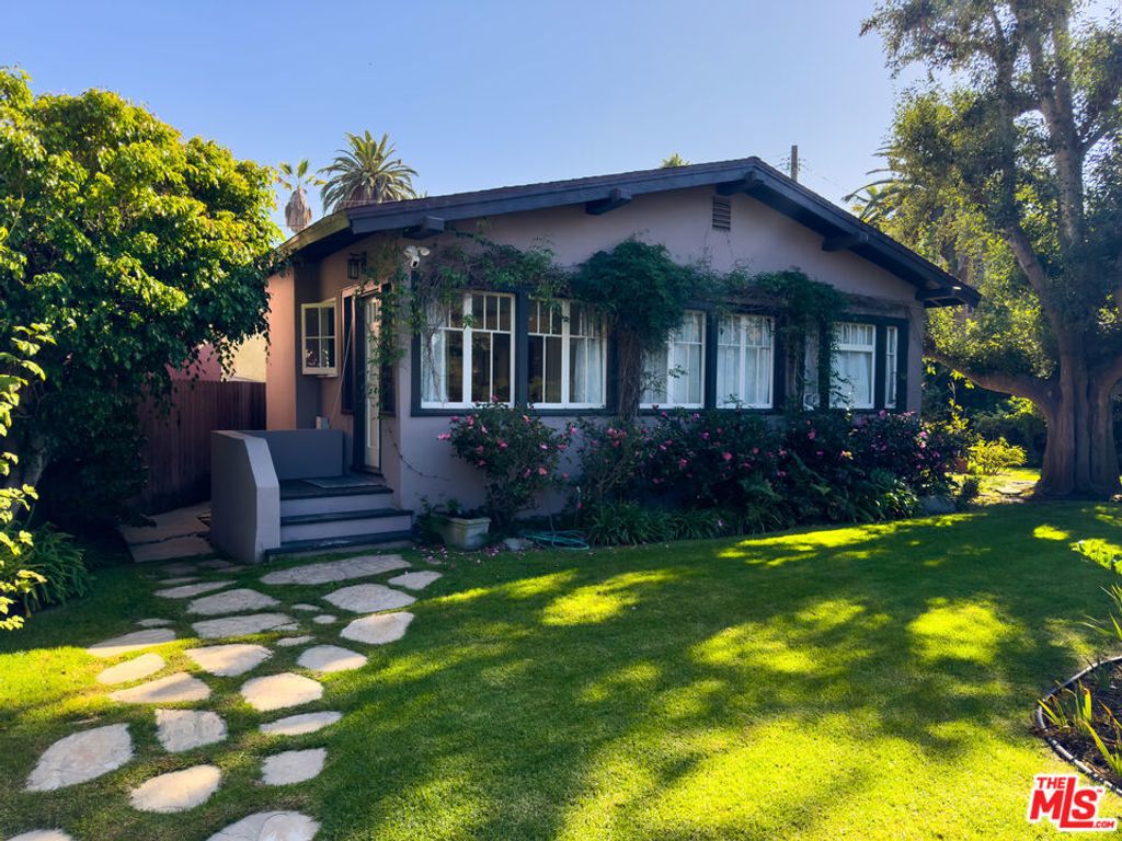 308 Windward Avenue, Venice