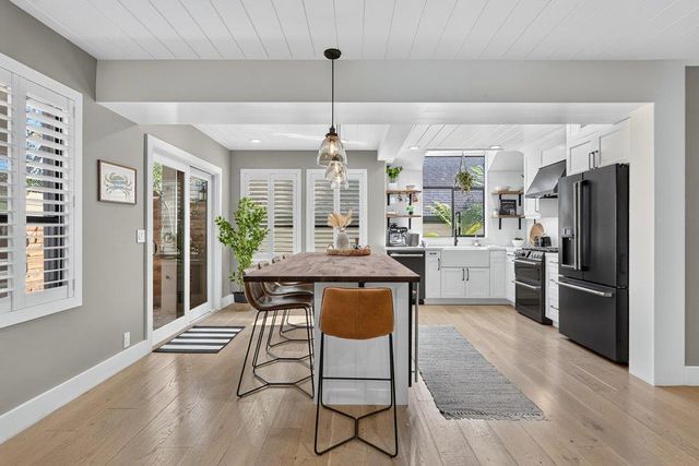 3839 Brommer Street, Santa Cruz