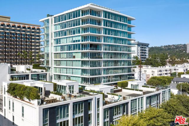 9000 W 3rd Street # 208, Los Angeles