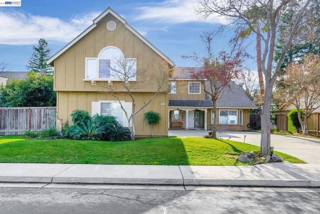 2034 Wrenwood Ave, Clovis